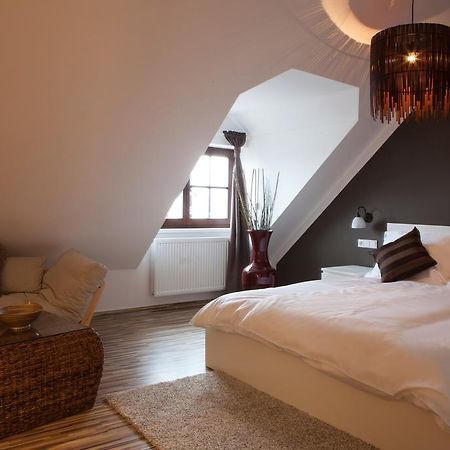 Hotel Koruna Chlumec nad Cidlinou Luaran gambar