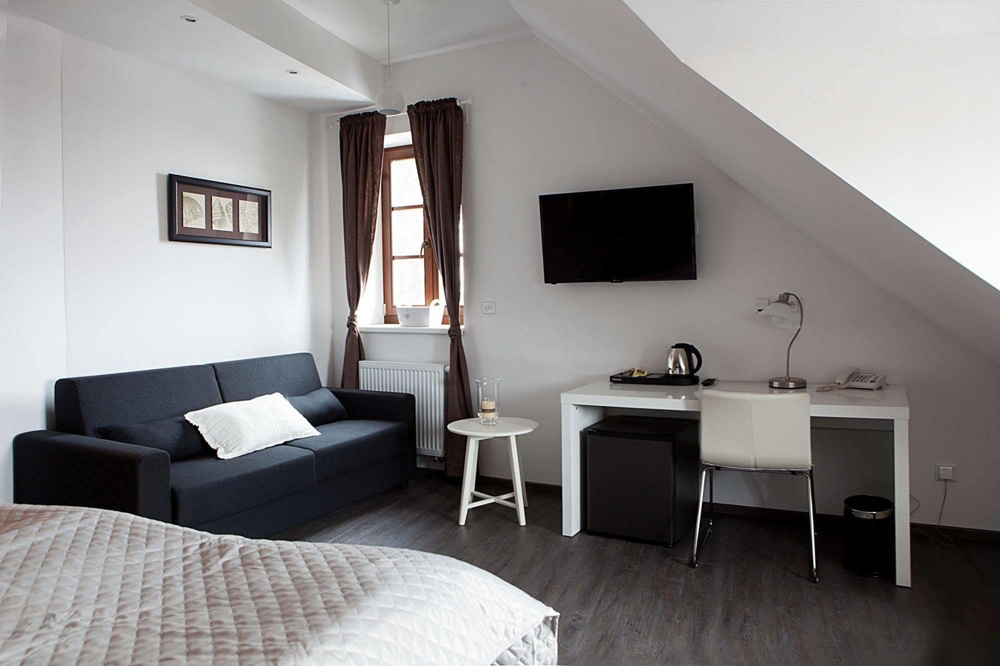 Hotel Koruna Chlumec nad Cidlinou Luaran gambar